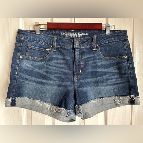 AE denim shorts, size 14 - Picture 1 of 7
